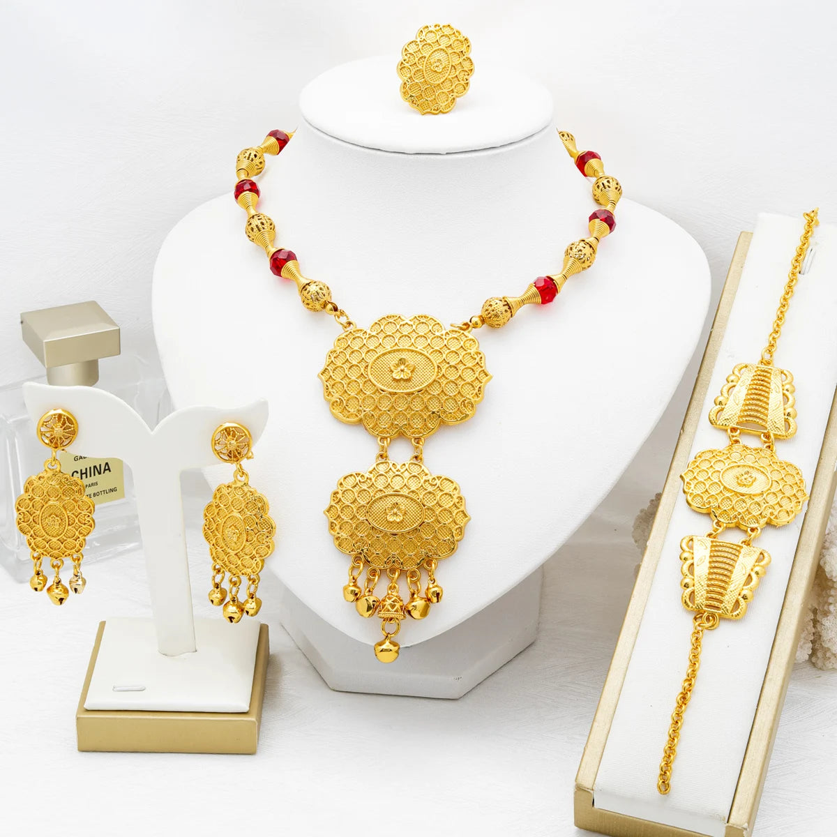 Jewelry Sets for Women Flower Pendant Necklace 18k Gold Plated Fashion Design Earring Bracelet Ring Sets Exquisite Gifts